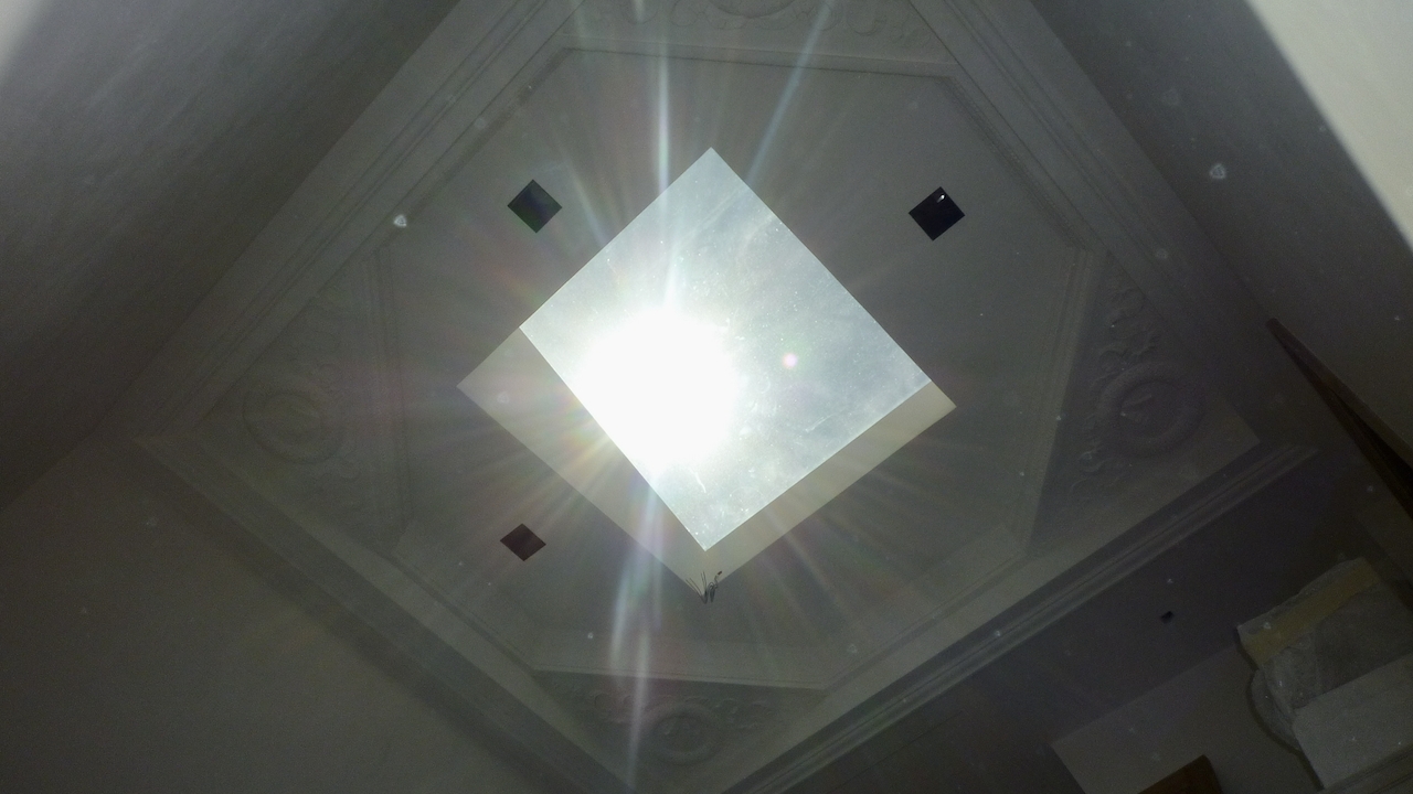 Puits de lumière au plafond LED